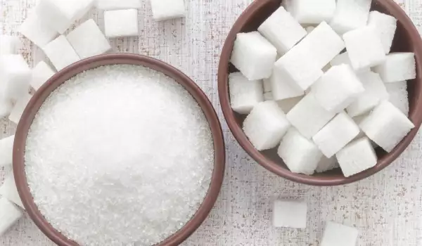 Сколько калорий содержится в сахаре?