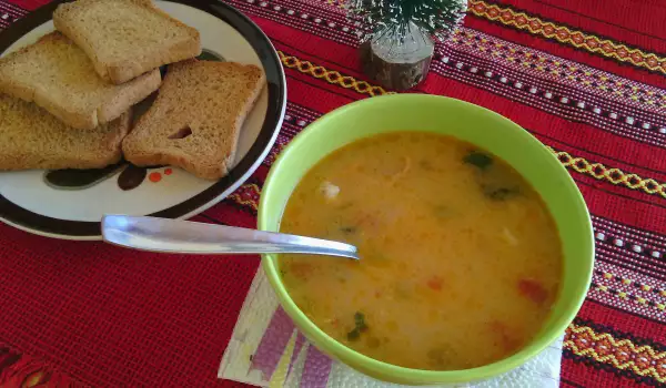 Суп со свининой, овощами и рисом
