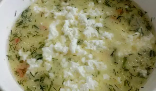 Питательный картофельный суп с брынзой