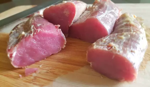 Свиная корейка с медом и двумя видами горчицы