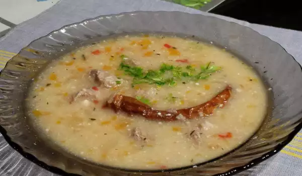 Суп на капустном рассоле с свининой и рисом