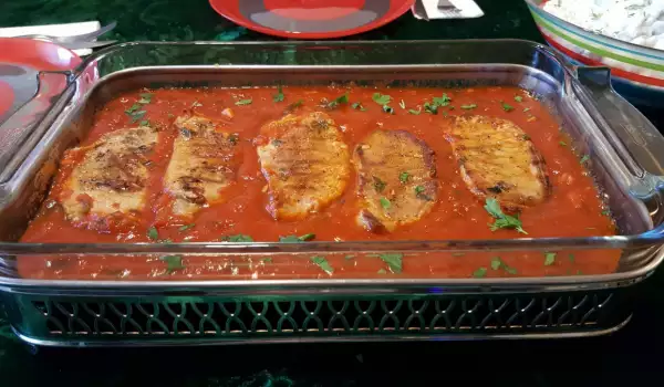 Филе свинины с томатным соусом