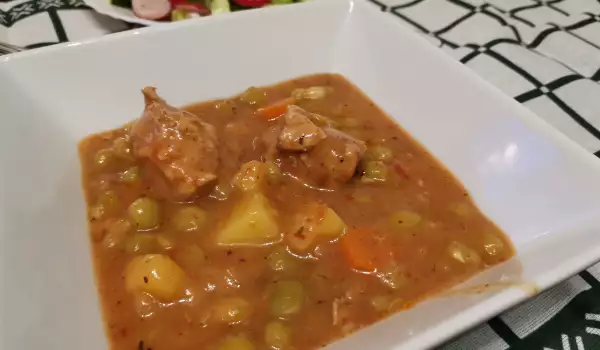 Свинина с горошком и картофелем