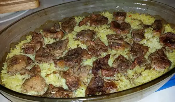 Сочная свинина с рисом в духовке