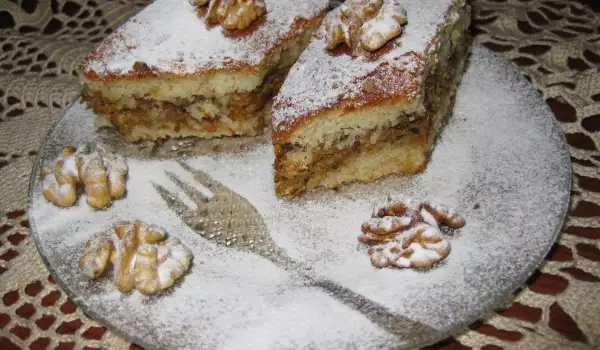 Тыквенный пирог с грецкими орехами