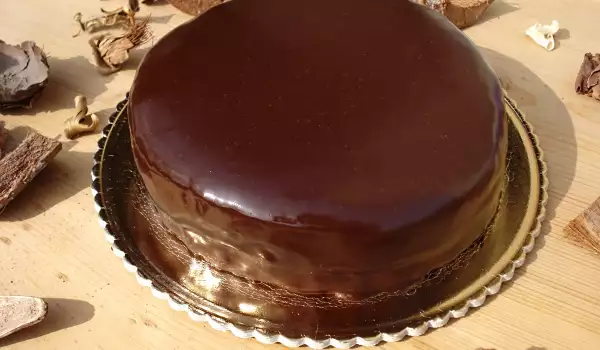 Быстрый шоколадный торт с кофе