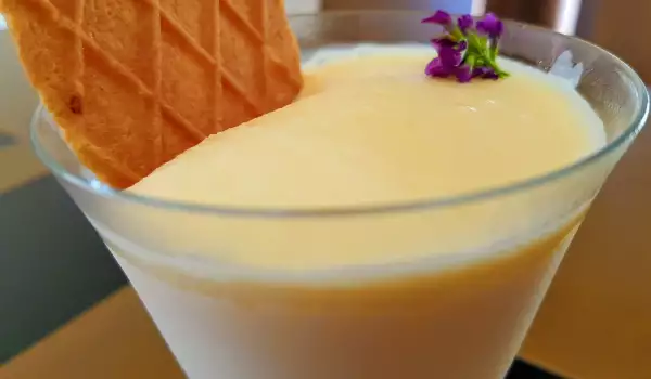Ванильное мороженое с йогуртом