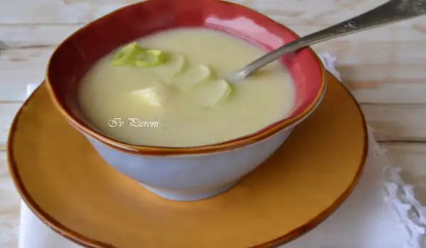 Французский суп из лука-порея Vichysoise