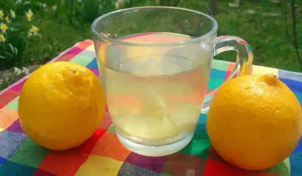 Щелочная лимонная вода для защиты от вирусов