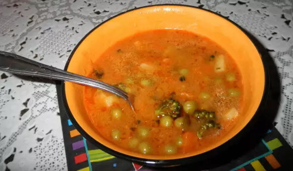 Суп из гороха, брокколи и картофеля