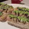 Пирожное из печенья Дамские пальчики с кремом шантильи
