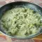 Брокколи со сливками и сыром на сковороде