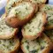 Быстрые брускетты с чесноком
