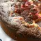 Черешневый пирог со сливочным сыром и сметаной