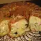 Соленый кекс с колбасой и оливками