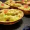 Корзиночки с кусочками авокадо на закуску