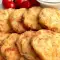 Легкие запеченные котлеты из кабачков с молочным соусом