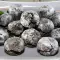 Какаовое печенье с грецкими орехами и трещинками