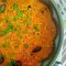 Рис с луком-пореем, помидорами и оливками на противне