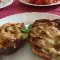 Баклажан, фаршированный беконом и брынзой