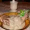 Стейки с белым вином и грибным соусом