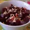Печеная свекла с чесноком и грецкими орехами