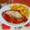 Куриное филе с томатным соусом и моцареллой