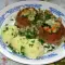 Птичьи гнезда с грибным соусом и картофельным пюре