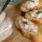 Закуска с копченым лососем и сливочным сыром