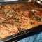 Запеченные свиные ребрышки с рисом и шпинатом