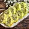 Рулет из кабачков со сливочным сыром и укропом
