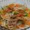 Салат из рисовых спагетти с огурцом и морковью
