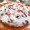 Летний пирог с клубникой и черешней