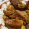 Печень с репчатым луком и луком-пореем в духовке