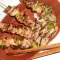 Свиной шашлык с беконом, луком и сладким перцем