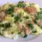 Свинина с белым рисом и репчатым луком
