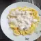 Тальятелле со сливочным соусом и куриным филе
