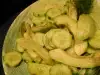 Освежающий салат с огурцом и авокадо