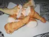 Трубочки из слоеного теста с кремом
