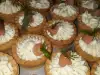 Тарталетки с семгой и сливочным сыром