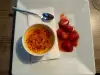 Крем брюле со сливками и клубникой
