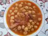 Утиное мясо с нутом