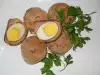 Вареные яйца в мясном фарше (яйца по-шотландски)