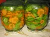 Маринованные зелёные помидоры с морковью