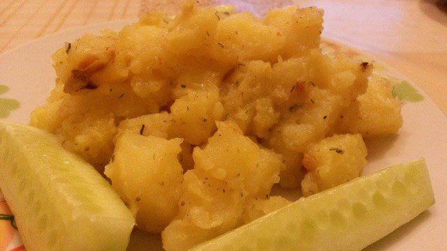 Картофель с имбирем и чесноком