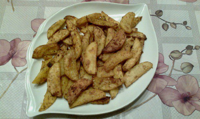 Картофель в хрустящей панировке в духовке
