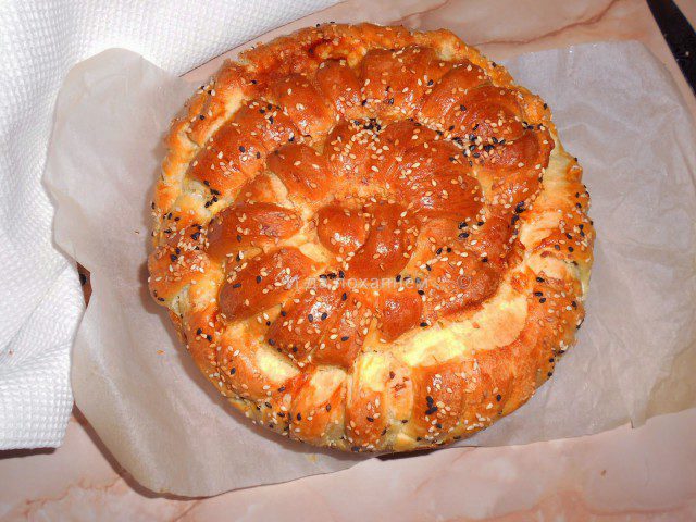 Вкусный болгарский соленый пирог тутманик