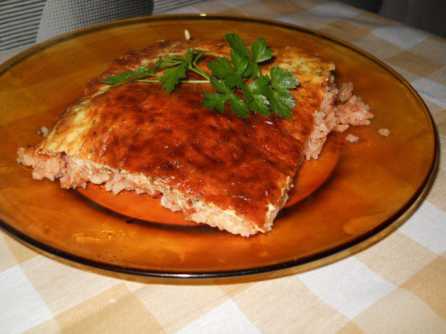 Ароматная курица с рисом и заливкой