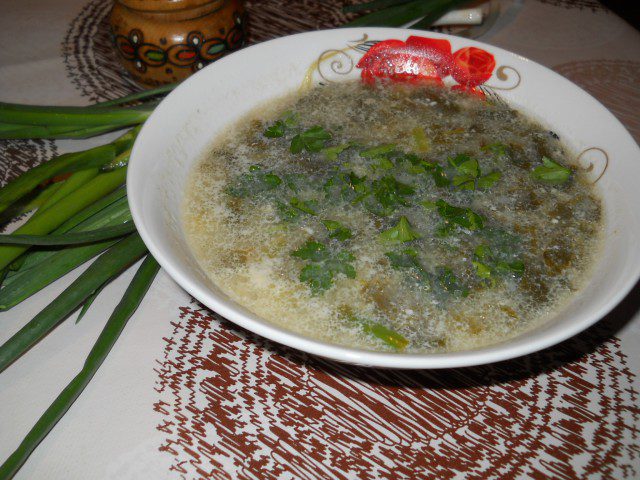Суп со щавелем и рисом