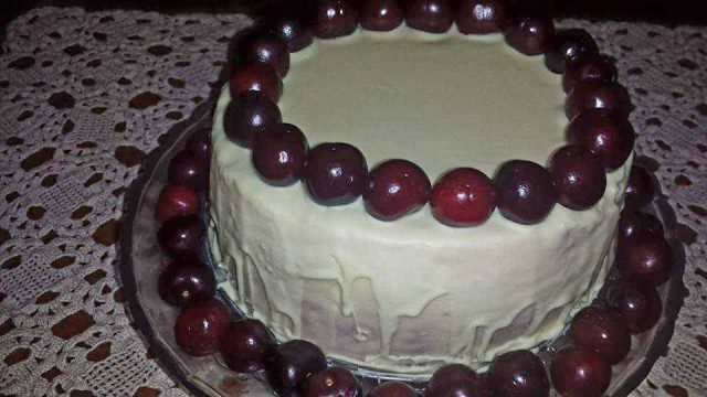 Торт с маскарпоне и черешней